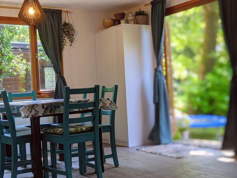 Sfeervol Chaletje In Een Rustige Bosrijke Omgeving Diessen Buitenkant foto